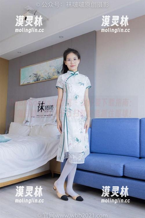BoBoSocks袜啵啵 - 女仆装下载指南：小甜豆教你如何在打扫时也能抓住眼球！