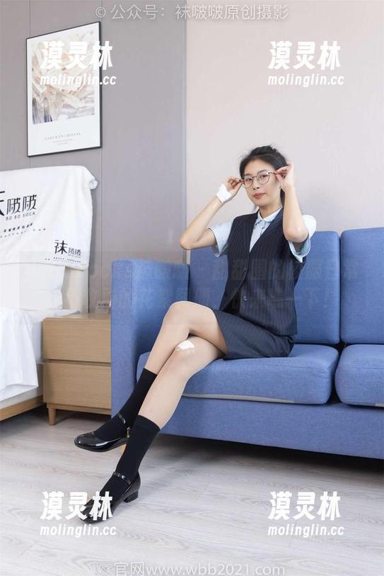 BoBoSocks袜啵啵-甜甜圈 BoBoSocks袜啵啵 - 甜甜圈的校服日常:不收费的花絮图册,快来瞧一下!