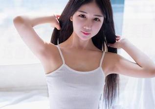 GIRLT果团网 – 龚玥菲的裸足美图，心中一句“这画饼吃得可真香”，我也想去尝尝。