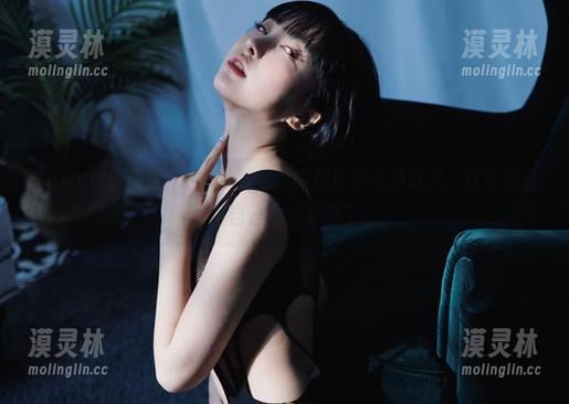 HaNari(하나리)的图包-看见这些舰队少女的岛风，我恍惚间觉得自己也变年轻了。