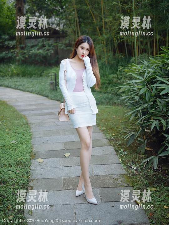 HuaYang花漾 - 别再等了，小海臀Rena的毛衣更新，你一定会想捏一捏的！