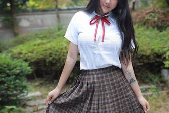 MFStar模范学院 – Ellie艾栗栗的全新高清图包，不知为何那“秘密”让人莞尔。