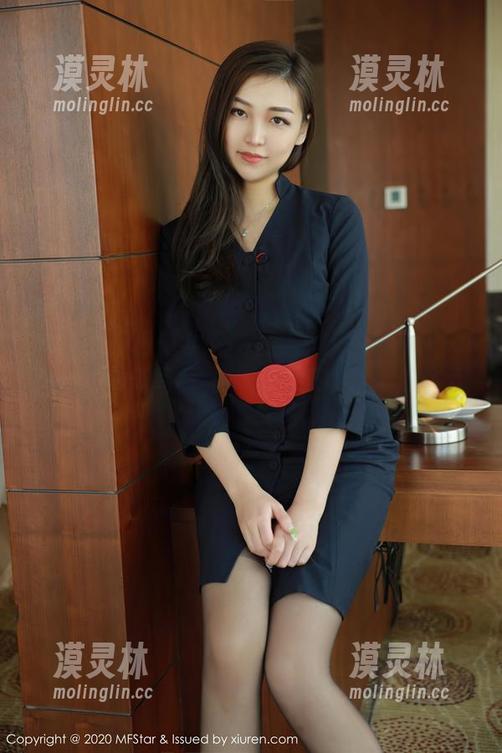 MFStar模范学院 - 跟上潮流！艾莉Evelyn的最新写真，裤里丝玩得还是那么六。