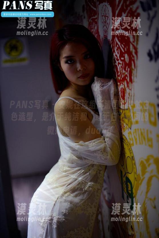 PANS写真-安妮 PANS写真 - 安妮在这组高清图包中的白色造型,是介于纯洁和“过于白”之间的微妙申请,duang