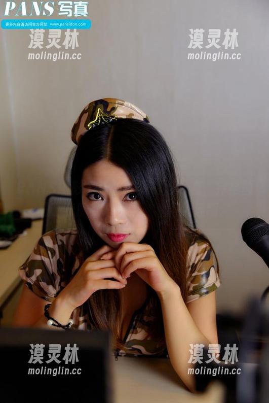 PANS摄影 - 依依灰丝的那一瞥，完全颠覆了我的穿搭意识，看得入迷啊。