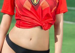 UGirls尤果网 – 李思宁的制服私拍：我应该称呼她为‘制服女王’吗？