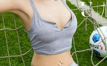 UGirls尤果网 – 王瑞儿的JK写真，又是福利撩人又要理智在线，真让人有点小纠结。