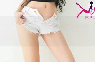 UGirls尤果网 – 一组奇妙的浴室图，艾小青的作品集里有些意想不到的细节。