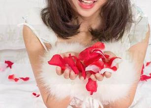 UGirls尤果网 – 当颜美汐化身天使，合集里的每一张都是“你看，我也可以很乖”。