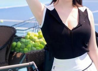 Xiuren秀人网 – 区静瑶与她的定制裤里丝，写真界的小宇宙