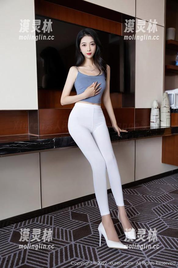 Xiuren秀人网-小橘子orange Xiuren秀人网 - 小橘子orange教室写真:一场堪比画展的图册大赏