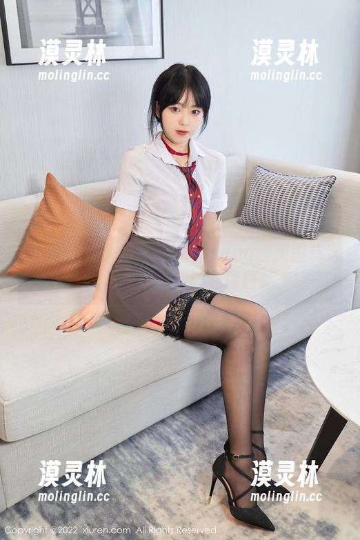 Xiuren秀人网-小海臀Rena Xiuren秀人网 - 小海臀Rena的美图精选,连衣裙也能让你迷路!