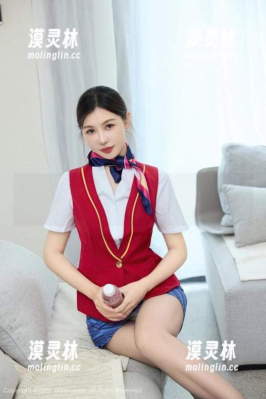 Xiuren秀人网 - 李丽莎在白色中，福利满满，原图通通给你上！