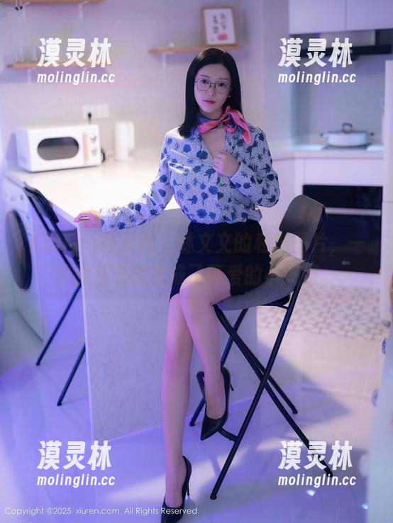 Xiuren秀人网-林文文 Xiuren秀人网 - 林文文的私拍图片,一秒钟从天使变成了可爱的小捣蛋。