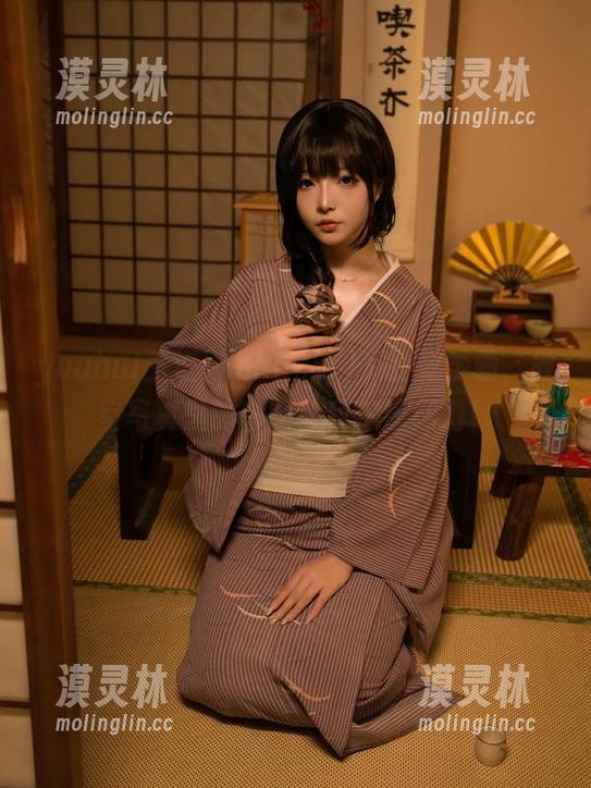 yuuhui玉汇(kokuhui)不止是学霸，教室写真里的套图让我倍感压力！