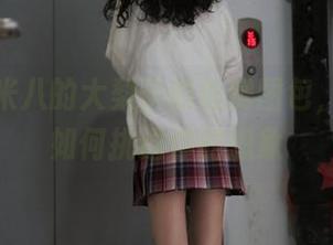 走进一米八的大梨子的私房图包,看海浪如何挑逗你的想象