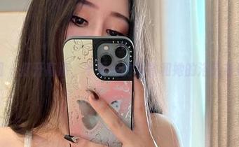 微密圈 – 打开高清，不爱笑的赛琳和她的浴缸奇趣合集