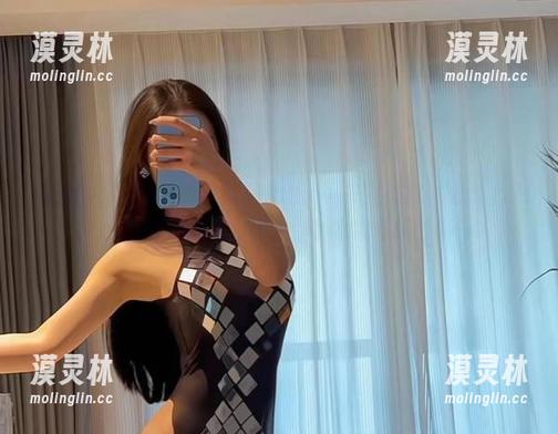 不爱笑的赛琳 微密圈 - 不爱笑的赛琳用她的无圣光完美身材给我上了一堂生动的摄影课,作品水准杠杠的!