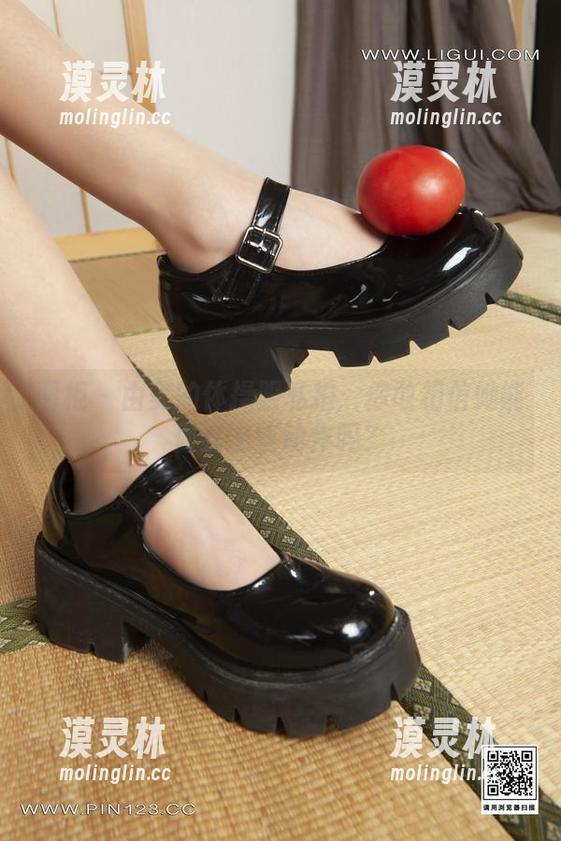 丽柜-由美 丽柜 - 由美的体操服私拍:你敢相信她能做到这些动作吗?