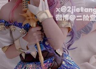 最新作品：二阶堂宅绘子的旗袍新作，让传统也变得俏皮