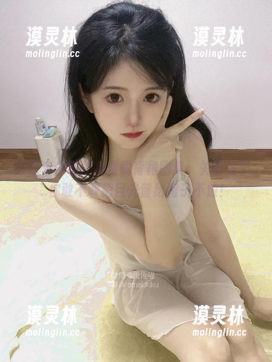获取倦倦喵的免费露背裙图集，关键在于....你敢不敢把目光留给裙子不放！