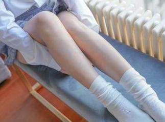 制服妹妹的小细腿，兔玩映画带你躺赢，原图”、“腿”的人生图包就等你来翻！