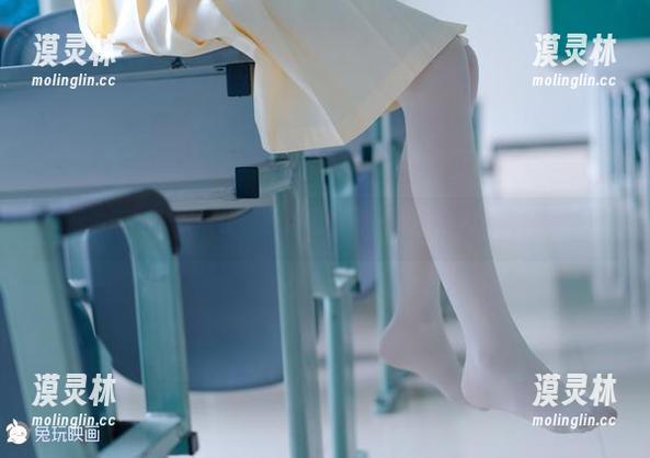 兔玩映画 兔玩映画的胶衣女仆,图包里的每一张都让人想细细品味。