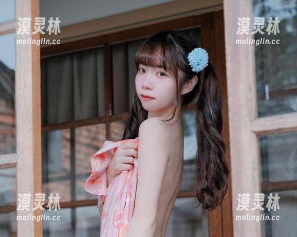 从可可小白兔到女王：高清写真集中小领地的心机！