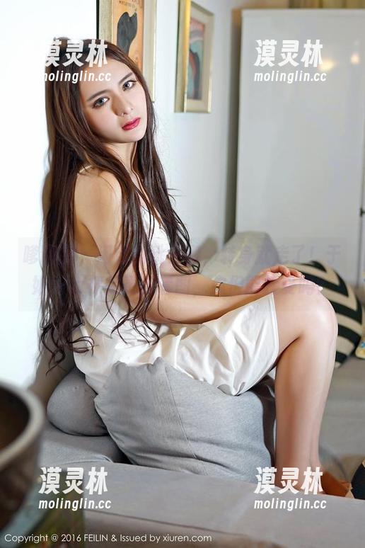 嗲囡囡 - 闲置的靴子们，转身就走了！于姬Una裸足更新套图，你们能接受吗？