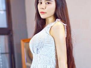 嗲囡囡 – 当江念鱼穿上空姐制服，一秒变身“飞机美图”旗舰店，壁纸一拍即合！