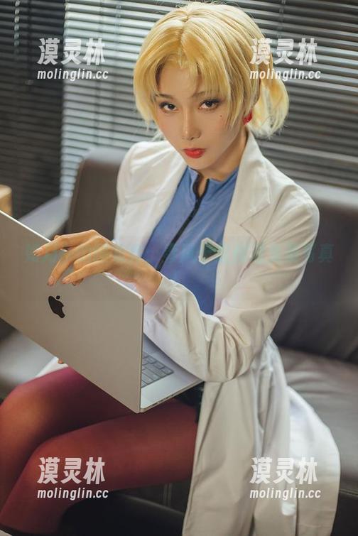如月灰 如月灰的睡衣秀:春风十里都是免费写真!