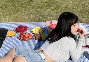 微密圈 – 宋昱欣全套系列，谁不想做个玫瑰女人啊？