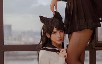 呃，小野妹子w在校服里，把这一张图片下载留着慢慢欣赏！