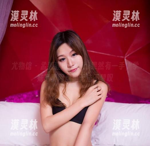 尤物馆 - 孟狐狸FoxYini果然有一手，学妹写真网盘里无法不赞叹