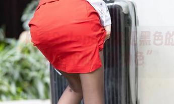 尤蜜荟 – 娜露Selena果然是黑色的代言人，精选中的“狠角色”