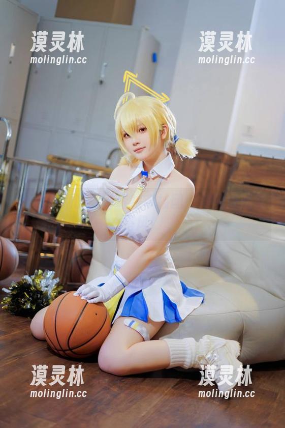 屿鱼与她的兔子毒蛇审核团：美图成就混搭风！