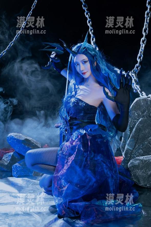 年年Nnian女神图集：只要你不怕看见你的心泡成了汤