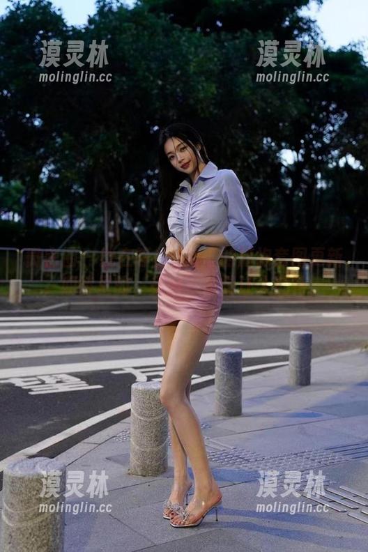 徐珺大哥 微密圈 - 我在等徐珺大哥的旗袍套图更新,期待里的‘美好’总是让人期待。