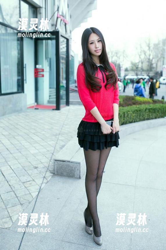 推女郎-何奕恋 推女郎 - 写真再升级,何奕恋的皮衣图集是喜欢的那种……暗黑风?