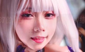 末夜787的黑白作品集，内心的小纠结不由自主冒出来。