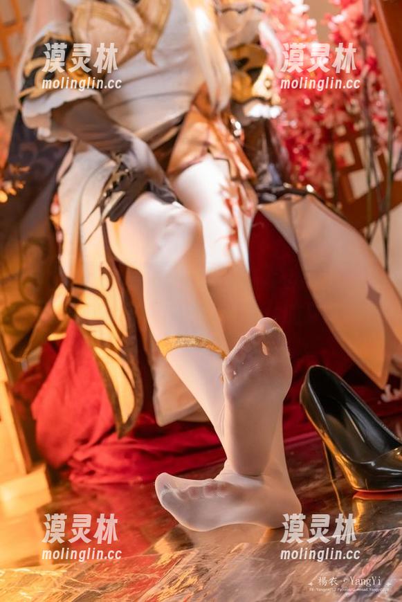 留恋？还是惊鸿一瞥？看杨衣yangyi呈现的写真，和天狼星Sirius的那点滴