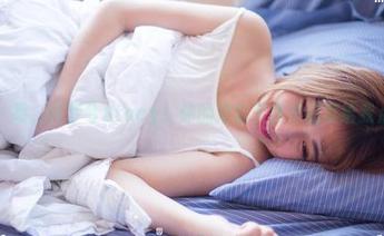 果团网 – 喂，何梦兮Stacy！你的这套天使作品再给我点料呗？