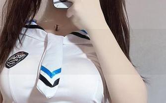 微密圈 – 就在那，有个红色细丁的高清壁纸，让我对桃沢樱呀又多了一些不同的想法。