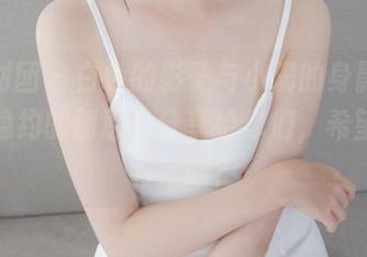 森萝财团 – 白色的影子与小满的身影，写真中隐约的情感，分享给你们，希望我没看走眼？