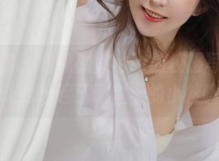 模范学院 – 看徐微微mia的校服写真集，让我想起了课堂上的小拌嘴
