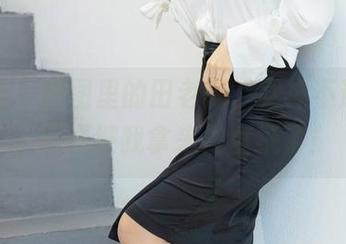 爱蜜社 – 原图里的田老师，女神不过如此，已经被我拿来做壁纸了！