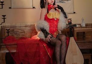 玉汇yuuhui的“爱欲之神”，不过是黑纱中的捉摸不透，在线看着也是闷得慌。