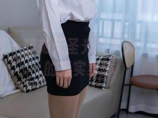 甜予摄影 – 璇璇无圣光礼服秀：原图呈现的真实身体