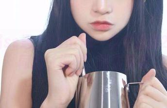当疯猫ss遇上Fantia：你会看到24种不同的‘视界’精选写真