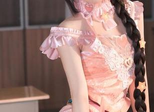 蕾姆女仆写真合集—白莉爱吃巧克力在这条街上有那么大的当家本事？